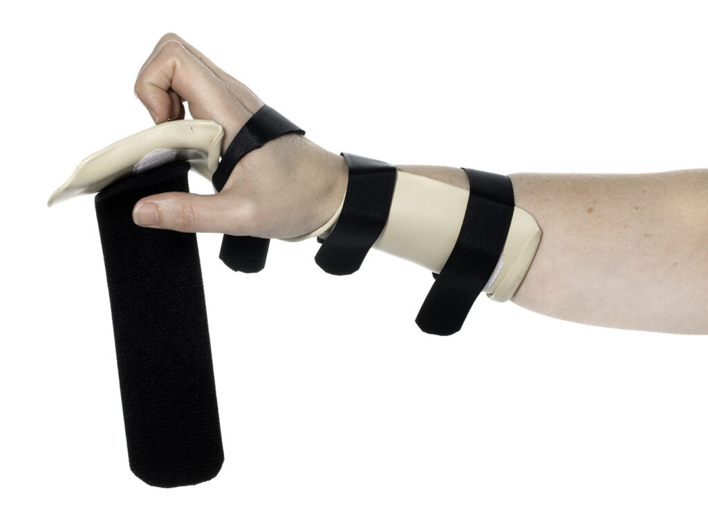 Actively straighten your fingers away from the splint then curl your fingers